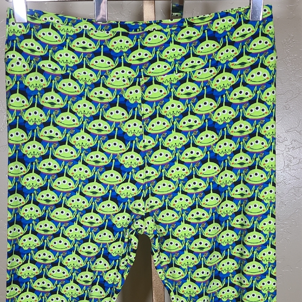 LuLaRoe Toy Story Alien Green and Blue Print Leggings Size TC2